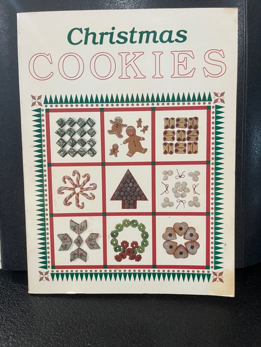 Oxmoor House Christmas Cookies
Southern Living PB Illustrated 1986 7th
Printing